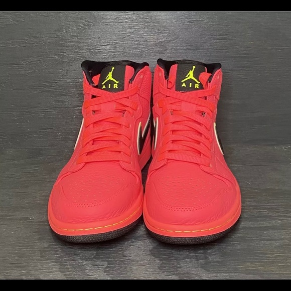 Sold - Picture 4 of 6